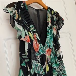 Beautiful flowy floral dress!